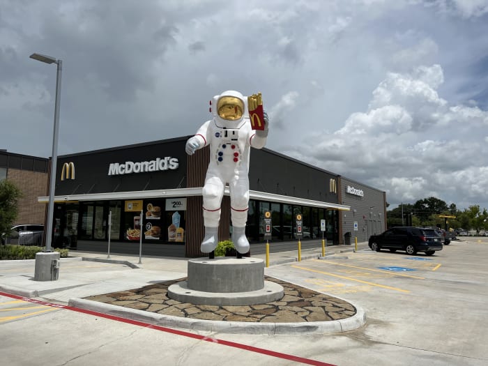 ‘Out-of-this-world’ astronaut statue delights guests, residents at this Clear Lake-area McDonald’s