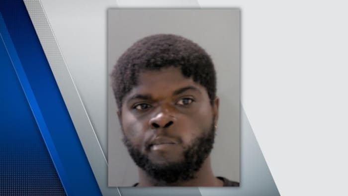 Detroit man accused of throwing tables, chairs at girlfriend