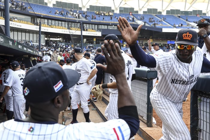 Video: Clint Frazier, Didi Gregorius hit home runs while wearing masks