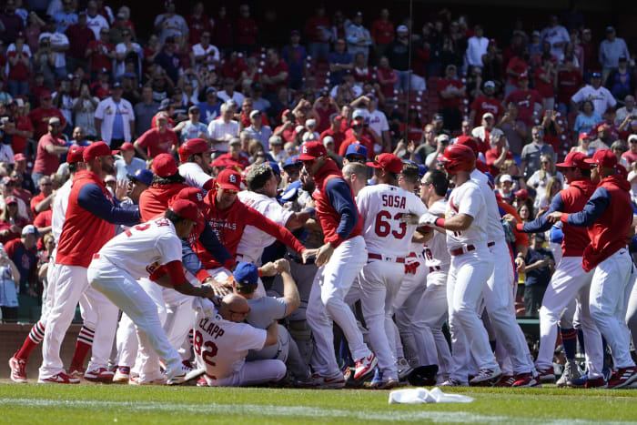 The Cardinals celebrated Tyler O'Neill's walk-off home run by ripping his  shirt off