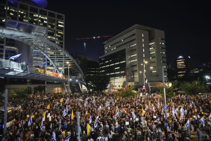 Israel-Hamas war latest: Protesters gather in Tel Aviv again to pressure government to reach a deal