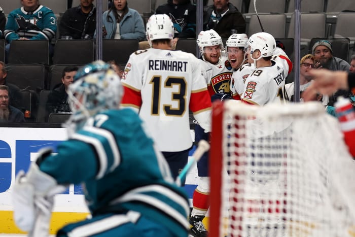 Trocheck, Reimer help Hurricanes blow past Panthers 4-2