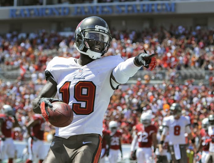 Browns will play Buccaneers on field that was vandalized