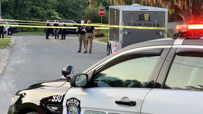 Man who was shot dies after being dropped off at Ocala fire station, police say