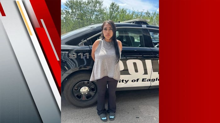 Woman wanted in connection with fatal crash arrested at US-Mexico border, Eagle Pass police say