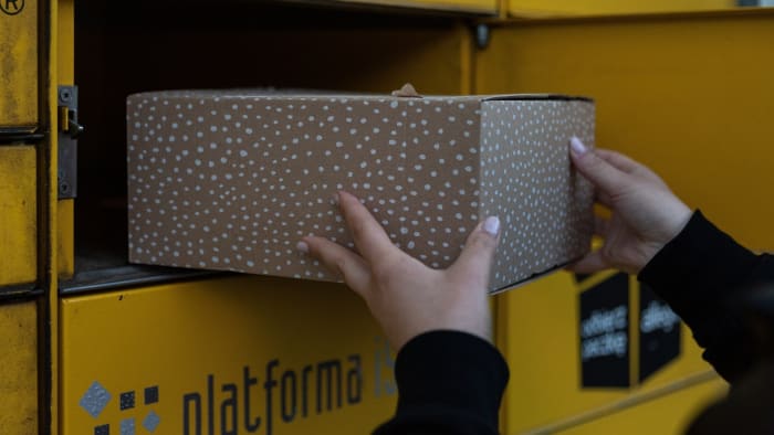 Many retailers charge return fees. Here’s how you can avoid paying