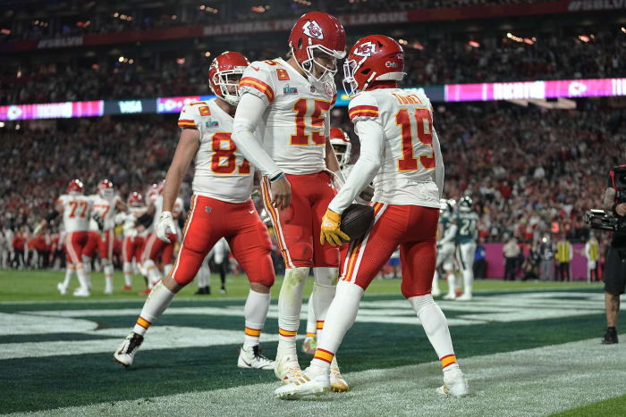 Super Bowl 2023: Kansas City Chiefs show off white jerseys