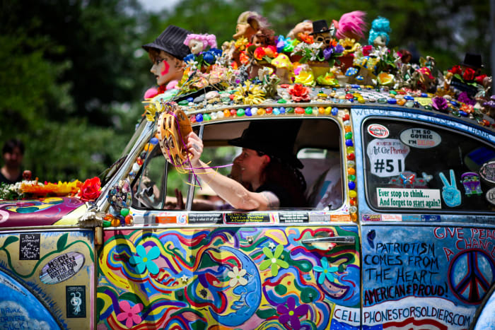 Luxe Rideshare Company Alto Debuts Its First Art Car in Houston