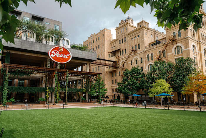 <a href="https://www.ksat.com/news/local/2026/05/21/pearl-fest-to-feature-live-music-food-and-after-parties-on-saturday/" target="_blank">‘Pearl Fest’ to feature live music, food and after-parties on Saturday</a>