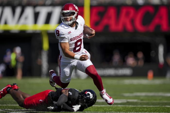 Watch: UC Unveils Battle for the Victory Bell Uniform - All Bearcats