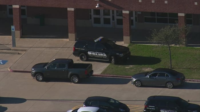 Fbi Responds To Cypress Ranch High School After Reported Threat Prompts Increased Security 