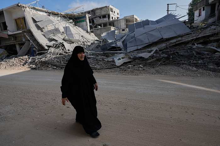 Few residents return to Lebanon's Nabatiyeh after a US-Iran truce with fighting nearby