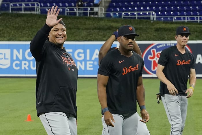 Dave Dombrowski celebrating Miguel Cabrera's 3,000th hit