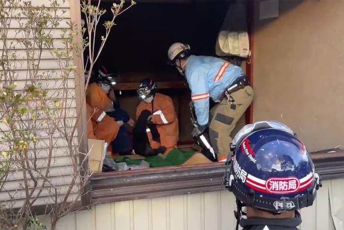 Western Japan earthquakes have claimed 100 lives; rain and snow imperil already shaky ground