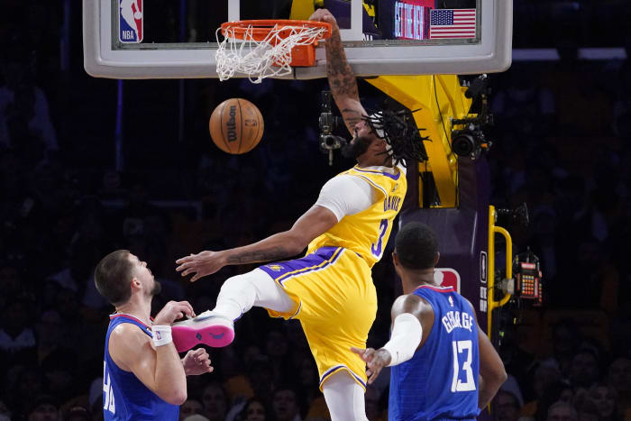 Davis scores season-high 37, Lakers beat Nets to snap skid