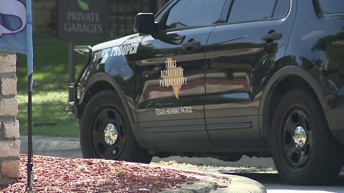 <a href="https://www.ksat.com/news/local/2026/08/04/1-dead-3-others-hospitalized-after-3-vehicle-crash-in-new-braunfels-dps-says/" target="_blank">Driver of Corvette dies, 3 others hospitalized after 3-vehicle crash in New Braunfels, DPS says</a>