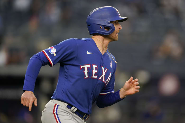 Eli White looking to speed up his game in 2022 for the Rangers