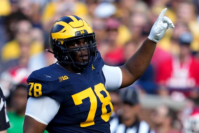 Dolphins Sign Seven Rookies, Savaiinaea Unsigned