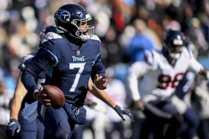 Ryan Tannehill scores 4 TDs as depleted Titans beat Bills 42-16 – The  Denver Post