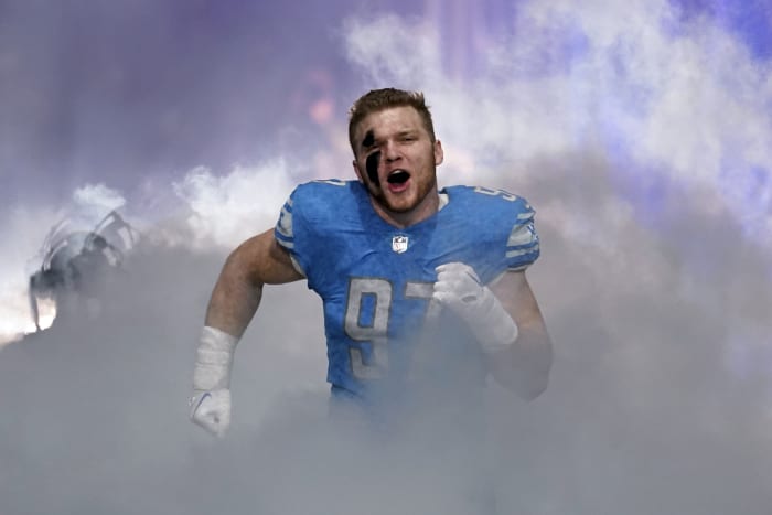 11 Jaw-Dropping Reasons Why The Detroit Lions Have The HOTTEST NFL Fans