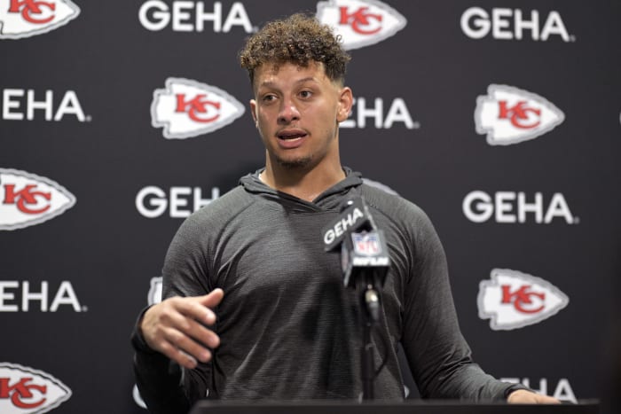 Chiefs All-Pro Chris Jones amid holdout as season approaches: 'I just want  a raise'