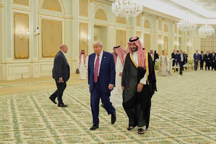 Подорож Трампа до Близького Сходу випливає з угод та дипломатії, але надзвичайно тихо щодо прав людини Подорож Трампа до Близького Сходу випливає з угод та дипломатії, але надзвичайно тихо щодо прав людини