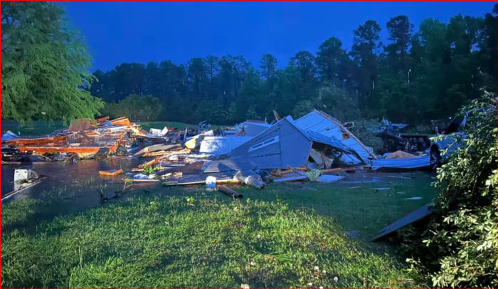 Confirmed tornado injures 22-year Conroe Police Lieutenant, wife in Trinity County - Vimarsana News