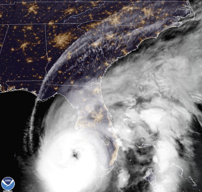 What to do when a hurricane threatens What to do when a hurricane threatens