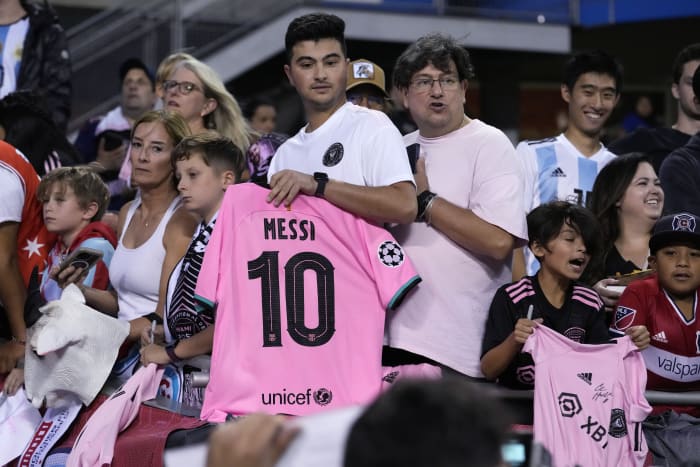 Sports fans in South Florida are gripped by Messi mania