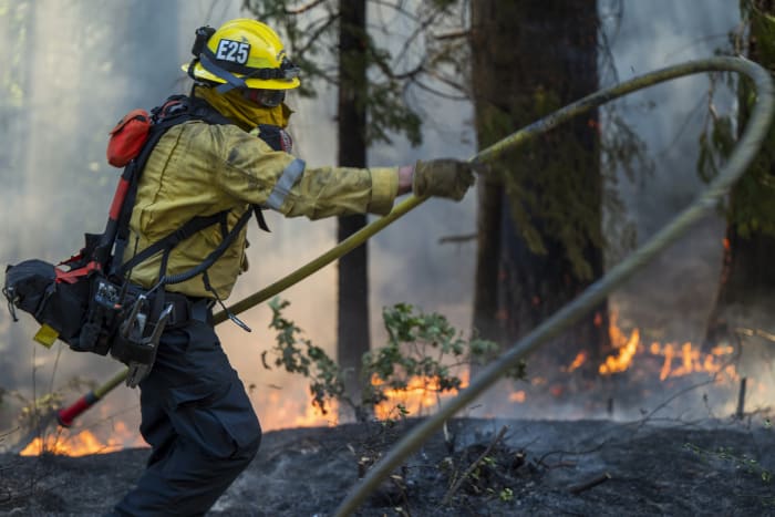 Gov. Greg Abbott sends Texas firefighters to California to help battle wildfires