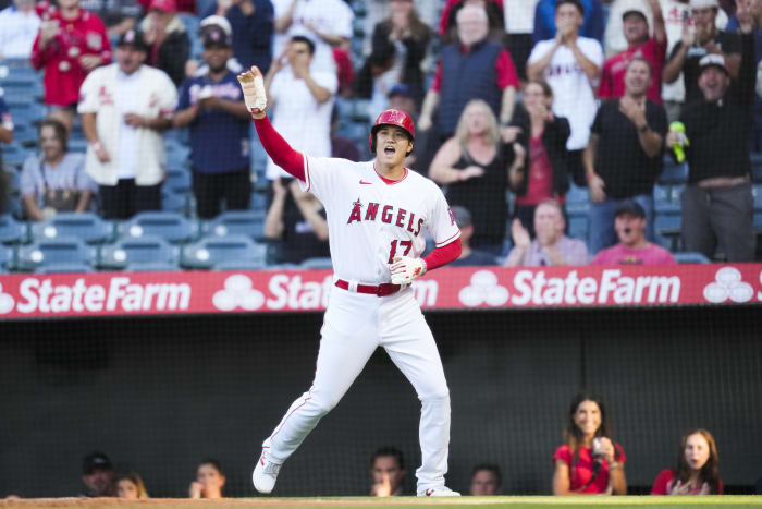 Angels avert 4-game sweep with 5-4 victory over Red Sox