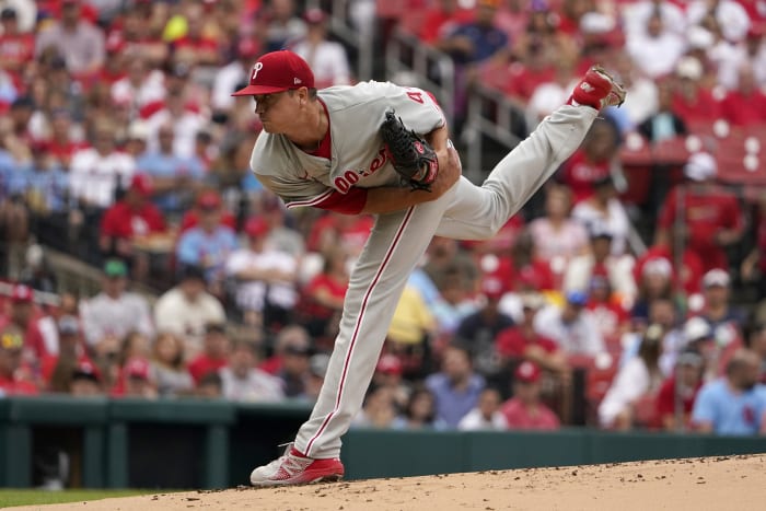 Cardinals reliever Gallegos gets wiped down by umpire after using rosin bag  on his left arm