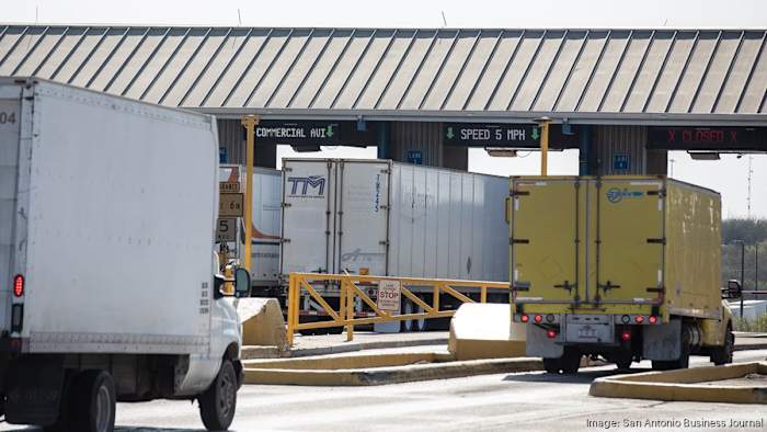 <a href="https://www.ksat.com/news/local/2025/03/06/texas-produce-industry-reels-as-new-tariffs-strain-cross-border-trade/" target="_blank">Texas produce industry reels as new tariffs strain cross-border trade</a>