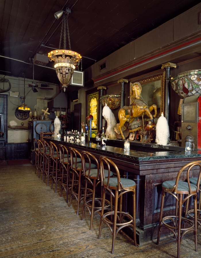 Houston’s La Carafe Bar tops Yelp’s list of most haunted spots in Texas ?