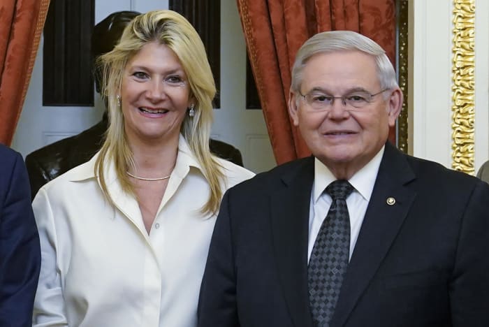 Report of fatal New Jersey car crash fills in key gap in Menendez federal bribery investigation