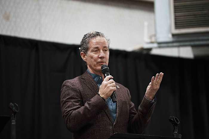 Texas school voucher program controversy as Muslim parent files federal lawsuit over exclusion of Islamic schools from Education Freedom Accounts