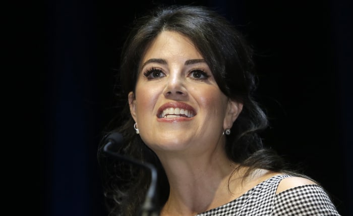 Lewinsky dit que la mort de Starr fait mal « pour ceux qui l’aimaient »