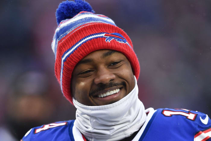 Diggs leads Bills past slumping Packers for 4th straight win