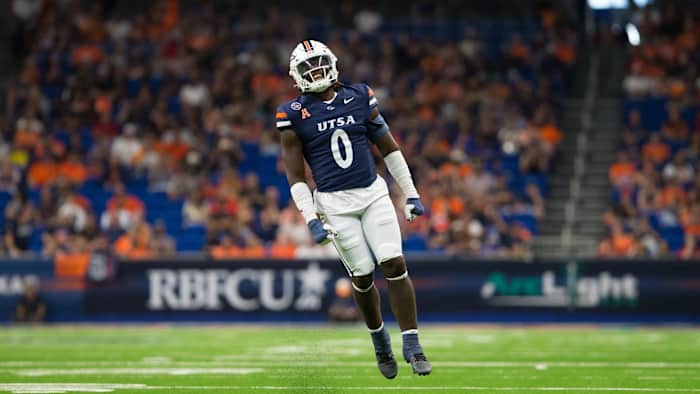 UTSA LB, North Shore grad Shad Banks Jr. invited to Texans local prospect day after strong East-West Shrine game