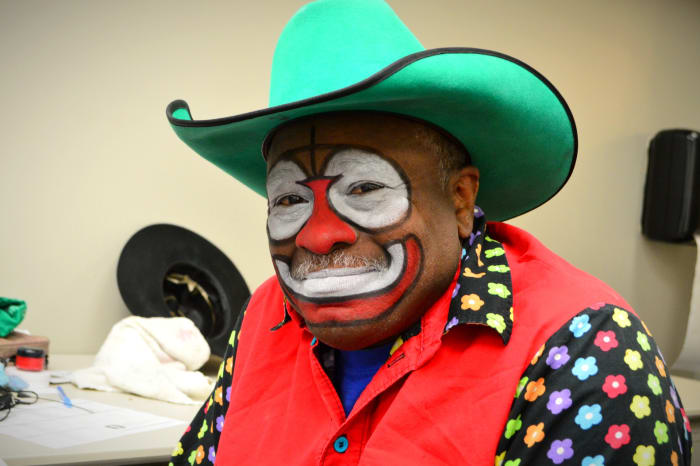 Legendary rodeo clown Leon Coffee named grand marshal of Houston