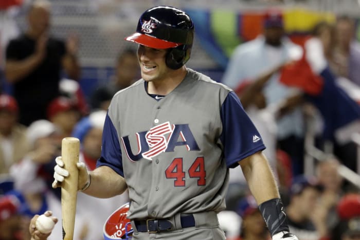 2006 Inaugural World Baseball Classic: (KOR vs.CHN) Round 1 - J.H. Chung  Pitch to Y. Zhang Foul Ball - Top of 8th Inning