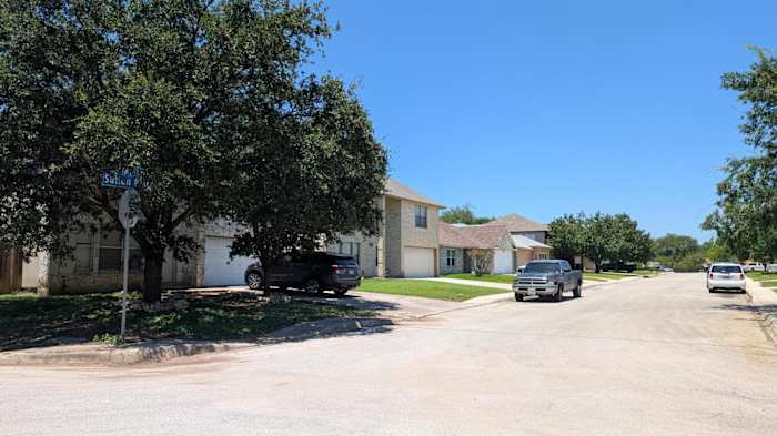<a href="https://www.ksat.com/news/local/2026/07/26/woman-killed-man-injured-after-northwest-side-shooting-sapd-says/" target="_blank">Woman killed, man injured after shooting at Northwest Side home, SAPD says</a>