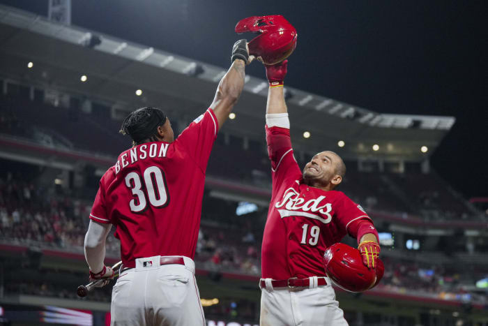 Castano hit on head by 104 mph line drive in 7-6 win