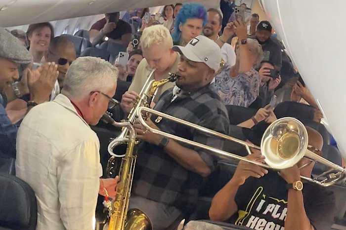 Can a Flight Delay Spark a Viral Jazz Moment? Discover How Dave Koz and Musicians Lifted Spirits!