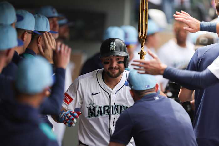 Raleigh hits Nos. 34 and 35 to match Griffey’s Mariners record for HRs before All-Star break Raleigh hits Nos. 34 and 35 to match Griffey’s Mariners record for HRs before All-Star break
