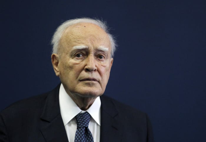 Former Greek President Karolos Papoulias dies at age 92