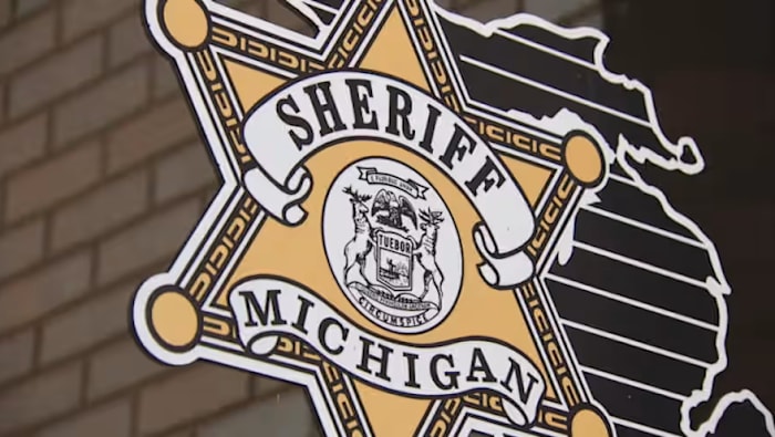 মনরো কাউন্টিতে পুলিশকে নেতৃত্ব দেওয়ার পরে ওহাইওর এক ব্যক্তিকে গ্রেপ্তার করা হয়েছিল