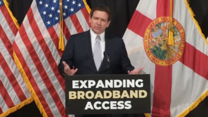 WATCH LIVE at 10 a.m.: Gov. DeSantis speaks at state college in Hardee County - Vimarsana News