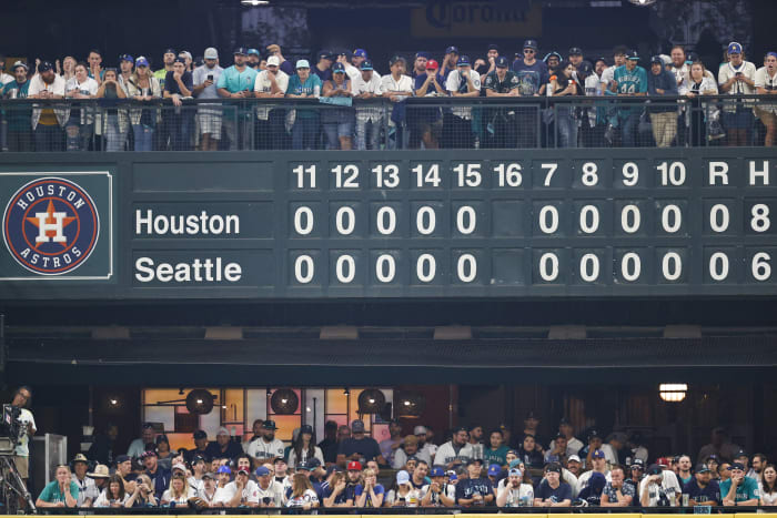 The @Astros take 2 out of 3 in this HUGE series in Seattle