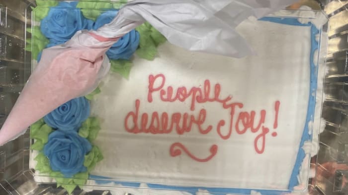 ‘Shook me:’ Orlando Publix refuses to write ‘trans’ on cake, customer says